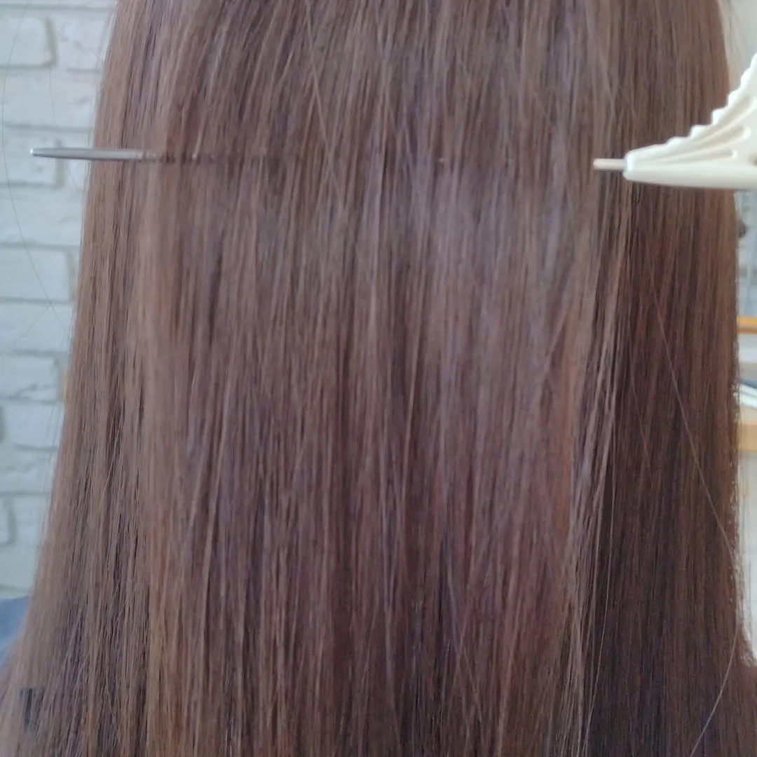 髪質改善は、日々のヘアケアを大幅に楽にし、美しい髪を維持する...